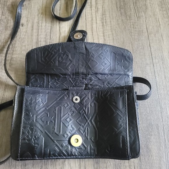 Genuine Leather Crossbody Purse, Black-Used in Excellent Condition - Picture 5 of 5